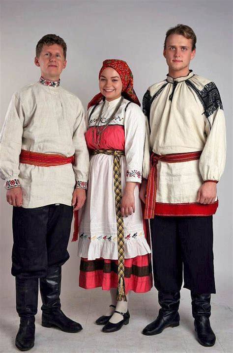 rusya yöresel kıyafetleri